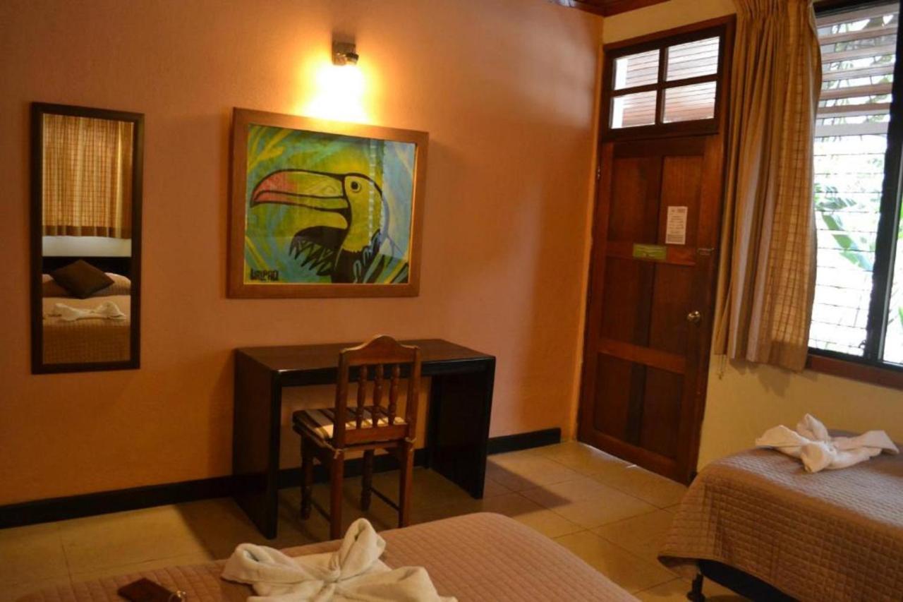 Hotel Jaguar Inn Тикаль Экстерьер фото