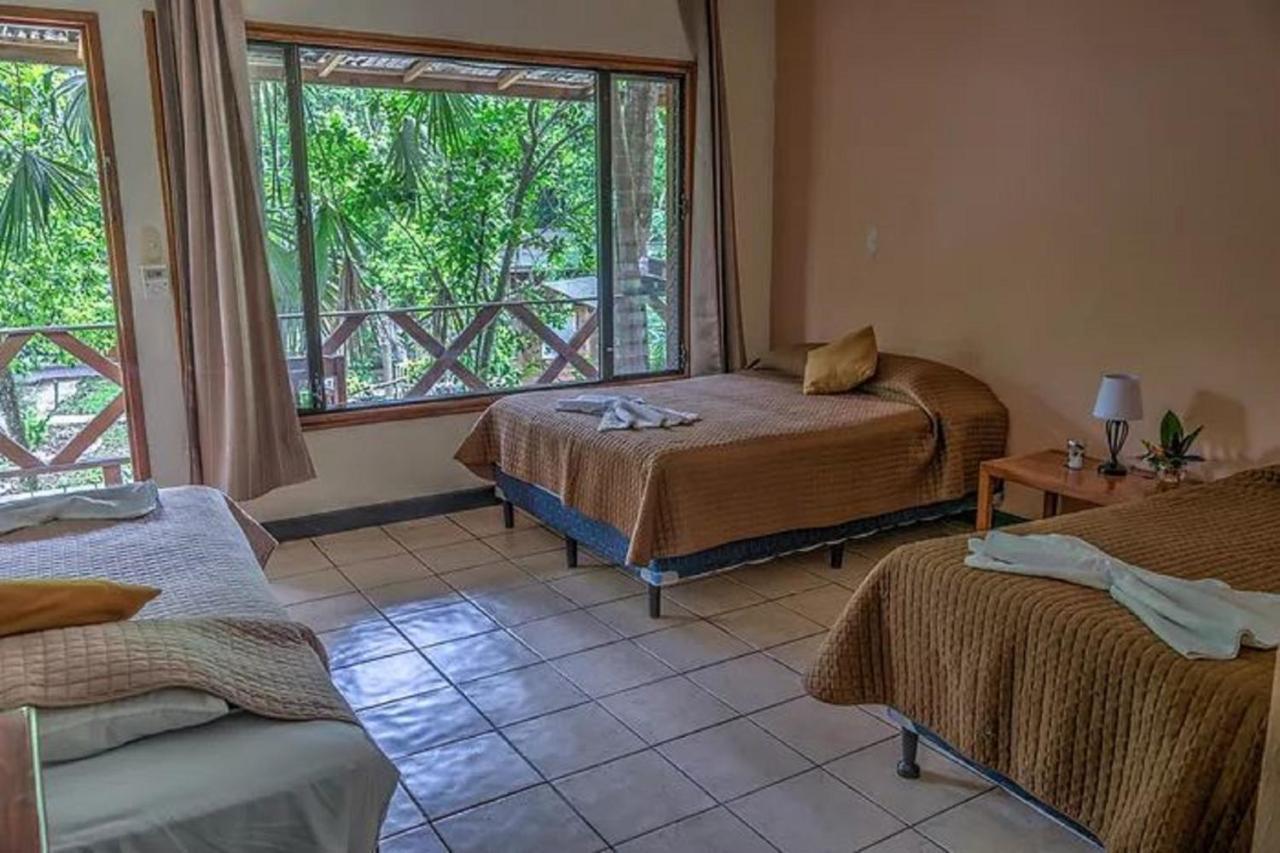 Hotel Jaguar Inn Тикаль Экстерьер фото