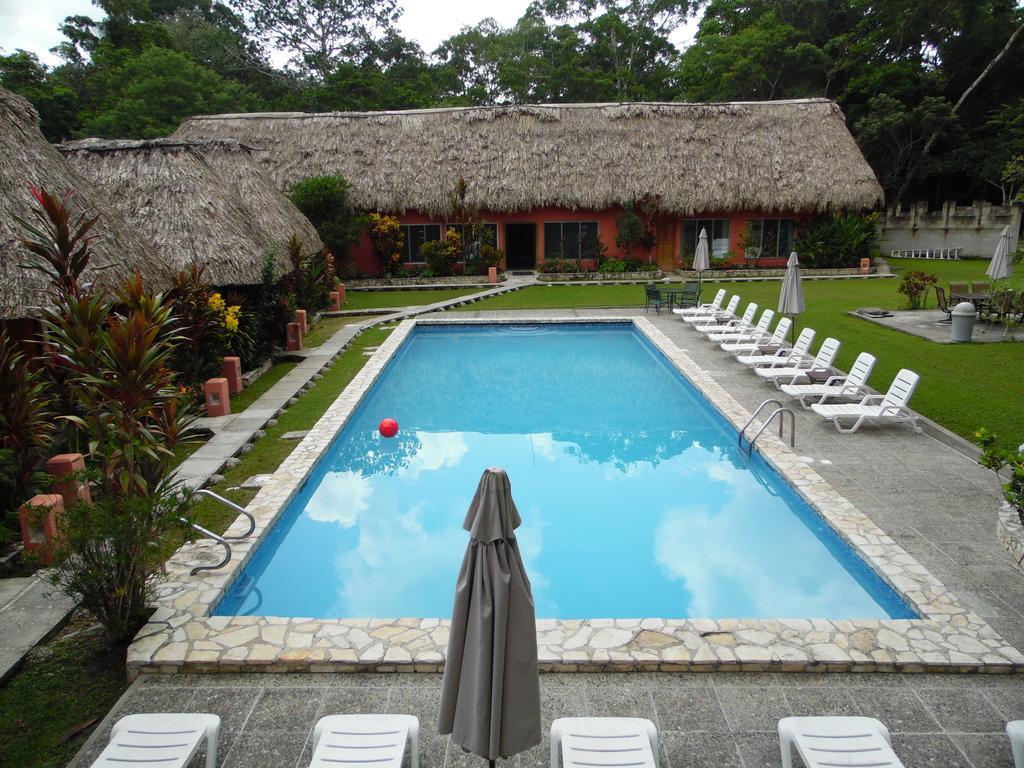 Hotel Jaguar Inn Тикаль Экстерьер фото