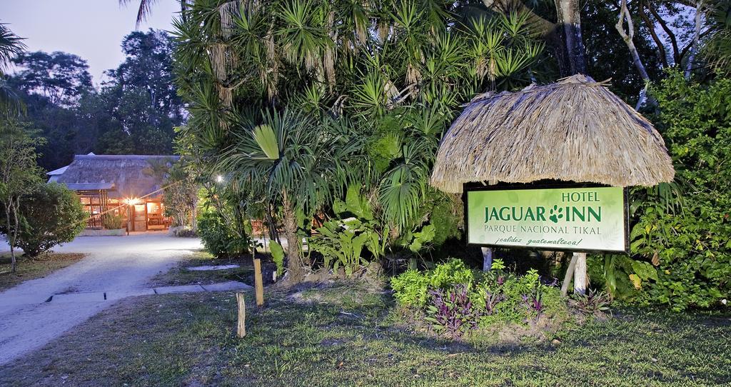 Hotel Jaguar Inn Тикаль Экстерьер фото
